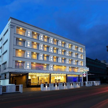 Renai Sreekrishna Hotel Guruvāyūr Екстериор снимка