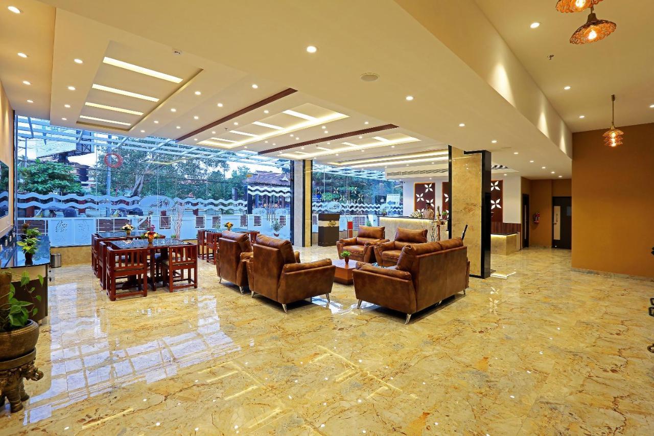 Renai Sreekrishna Hotel Guruvāyūr Екстериор снимка