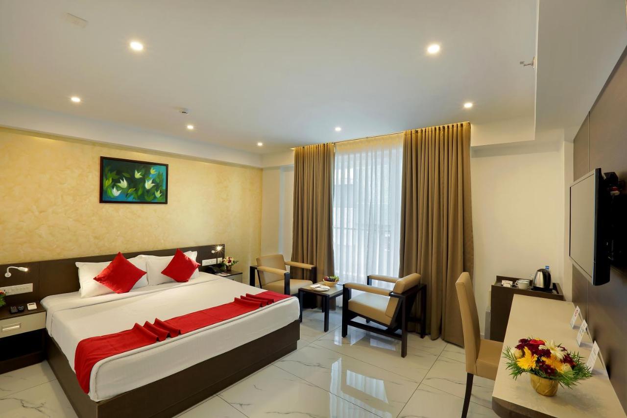 Renai Sreekrishna Hotel Guruvāyūr Екстериор снимка